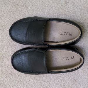 Little boys black loafers sz10